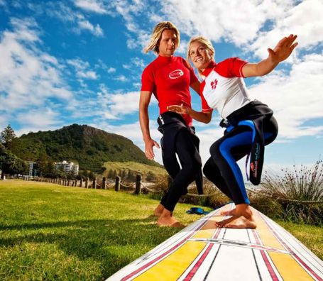 play-surf-school-mount maunganui-pacific coast lodge and backpackers